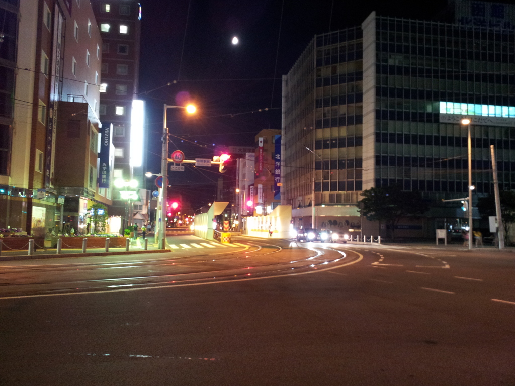 2016/08/12_夜の函館市電 函館駅前駅