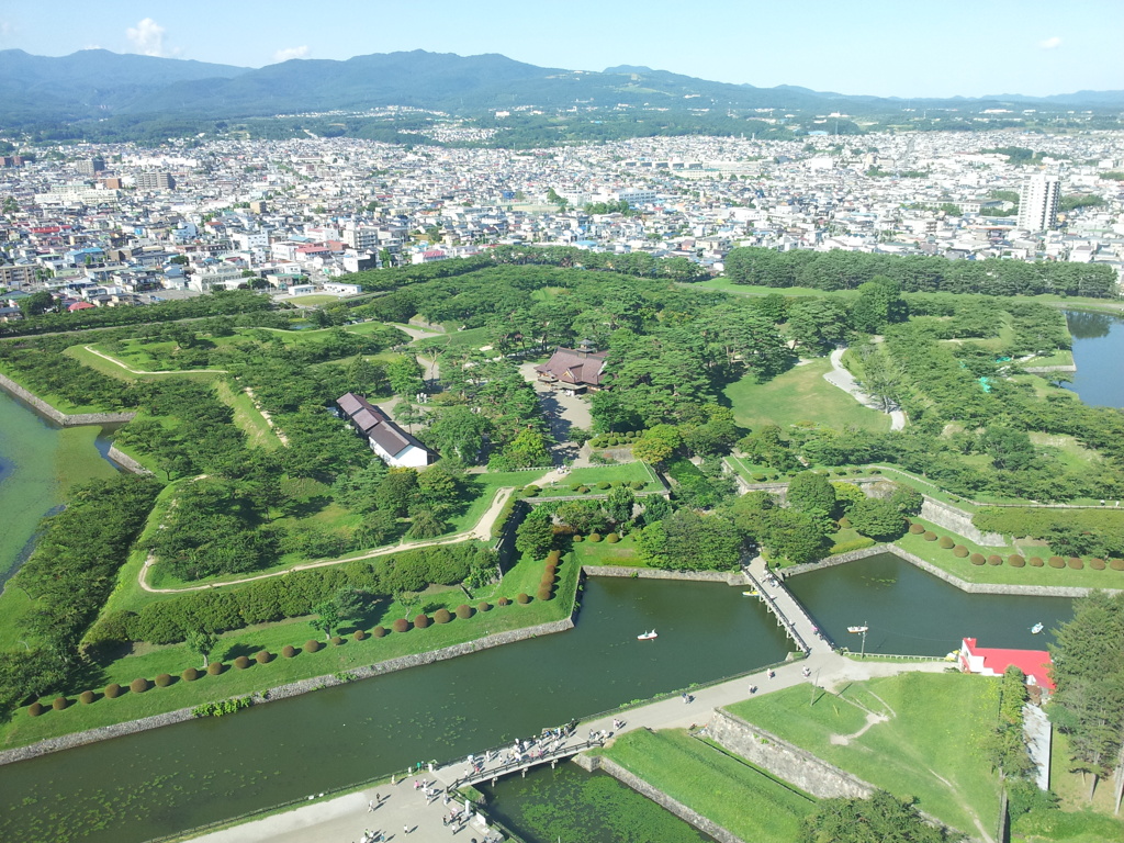 2016/08/12_五稜郭タワーから五稜郭を望む