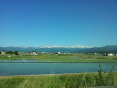 2017/05/19_車窓から立山連峰を望む