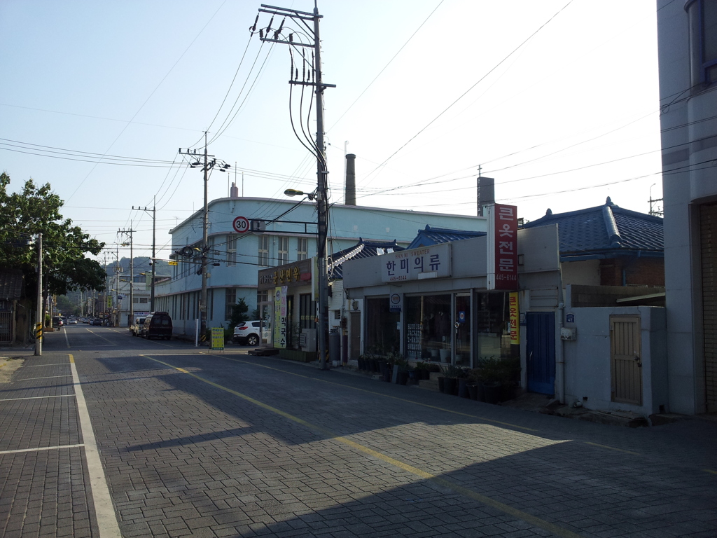 2017/06/18_群山の街並み