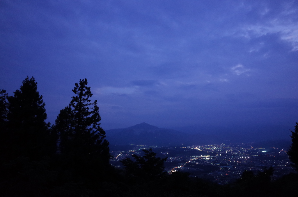 2015/09/21_蓑山近辺から武甲山と秩父市街を望む