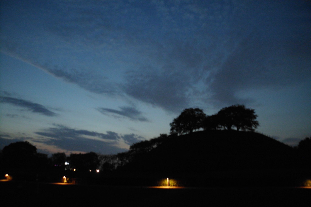 2014/10/19_夕暮れの丸墓山古墳