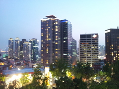 2017/06/17_南山公園から夕暮れのソウル市街を望む