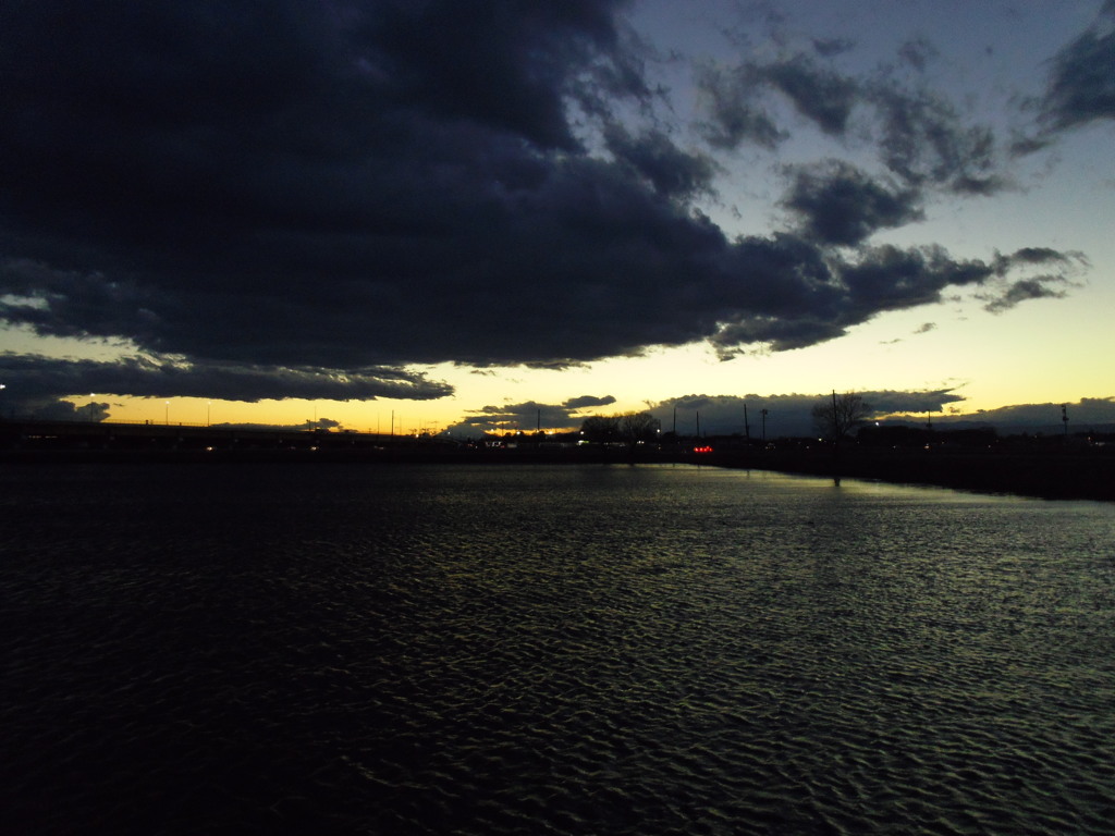 2016/12/23_溜め池の夕暮れ