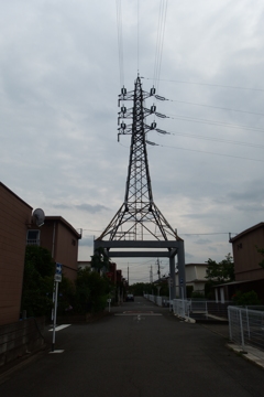 2015/06/20_道を跨ぐ鉄塔