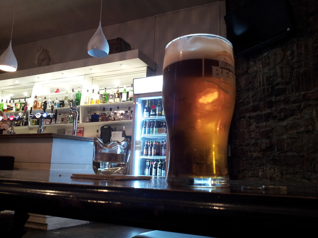 2016/05/20_The White Horseにてビール
