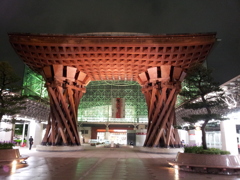 2016/05/11_夜の金沢駅 鼓門ともてなしドーム