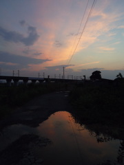2017/07/17_水溜まりの夕暮れ