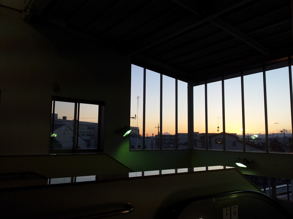 2017/01/12_北上尾駅の夕暮れ