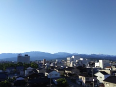 2017/06/15_宿から朝の立山連峰を望む