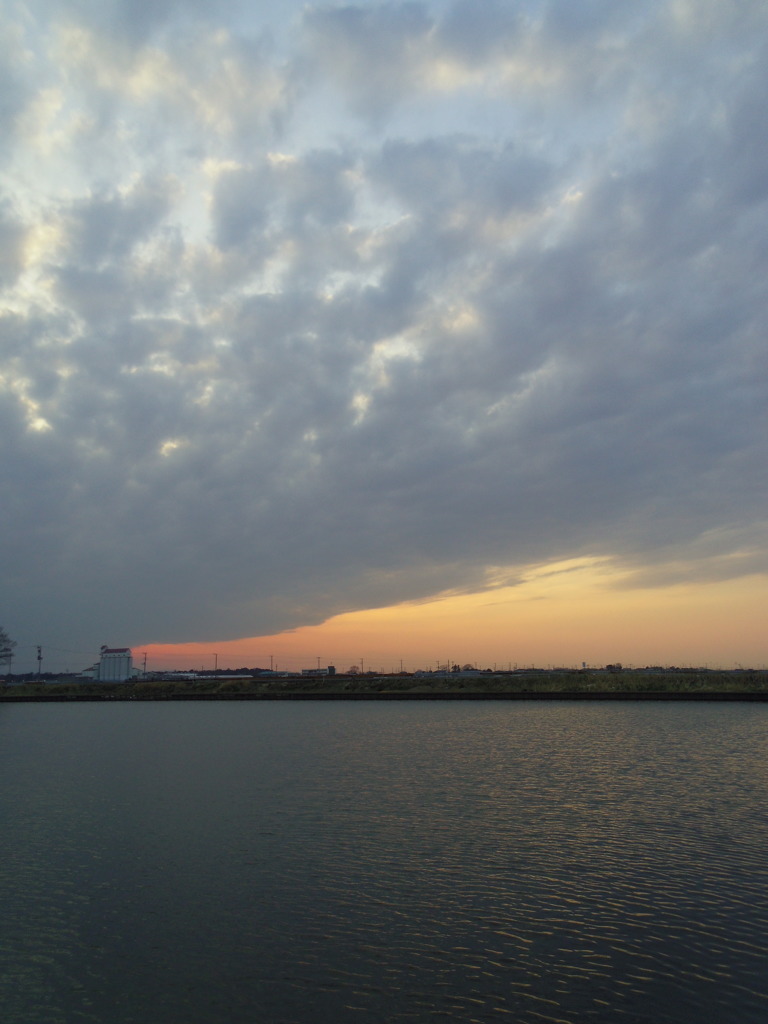 2017/03/25_溜め池の夕暮れ