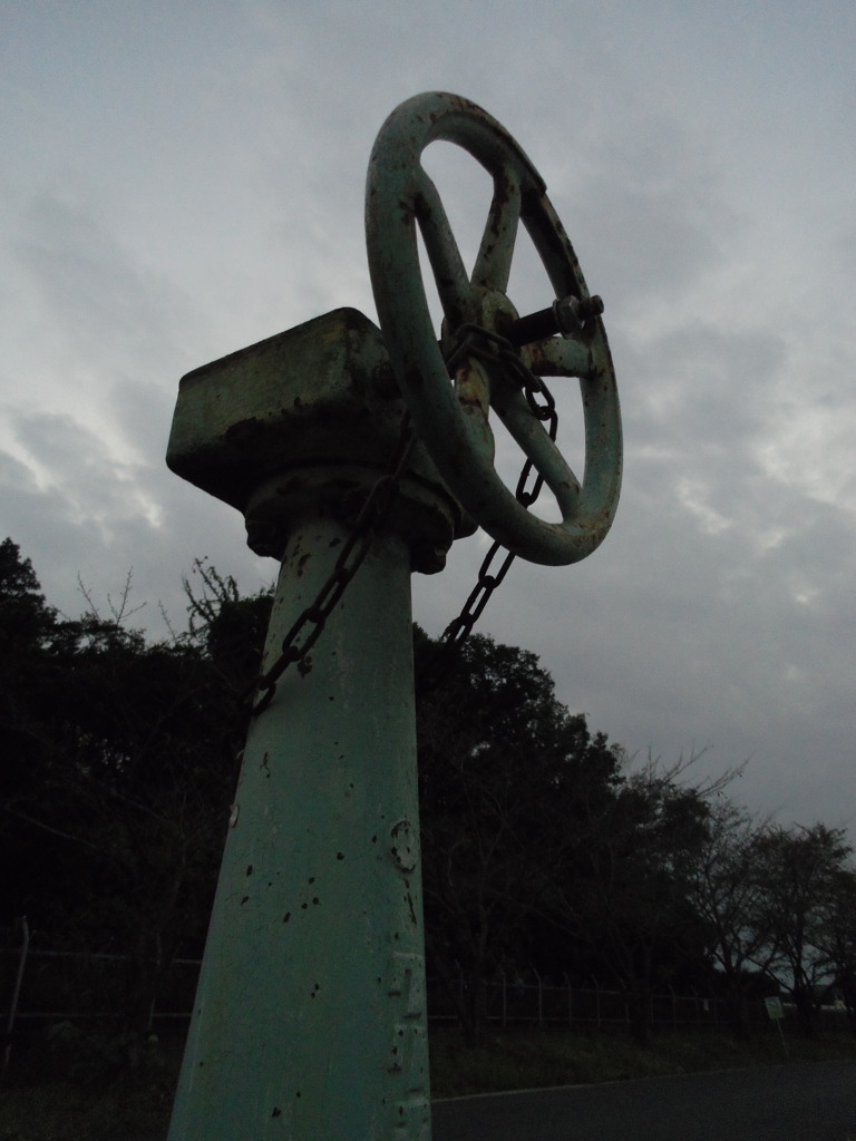 2016/10/02_水門（?）のハンドル