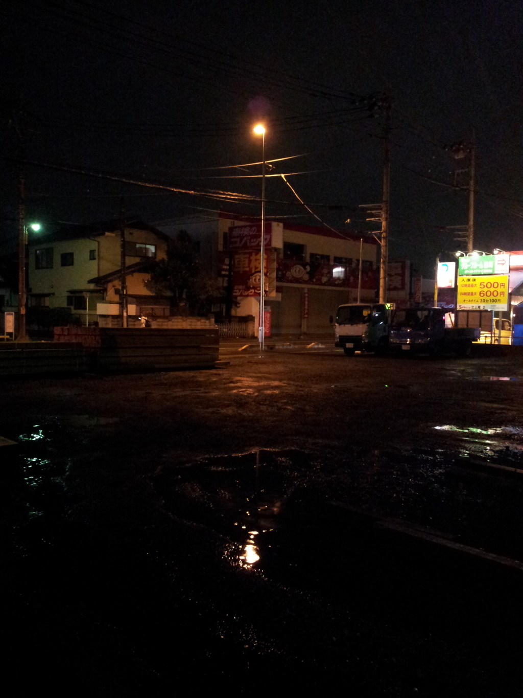 2015/11/18_雨上がりの夜の街灯
