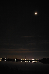 2014/05/06_夜の伊佐沼と月
