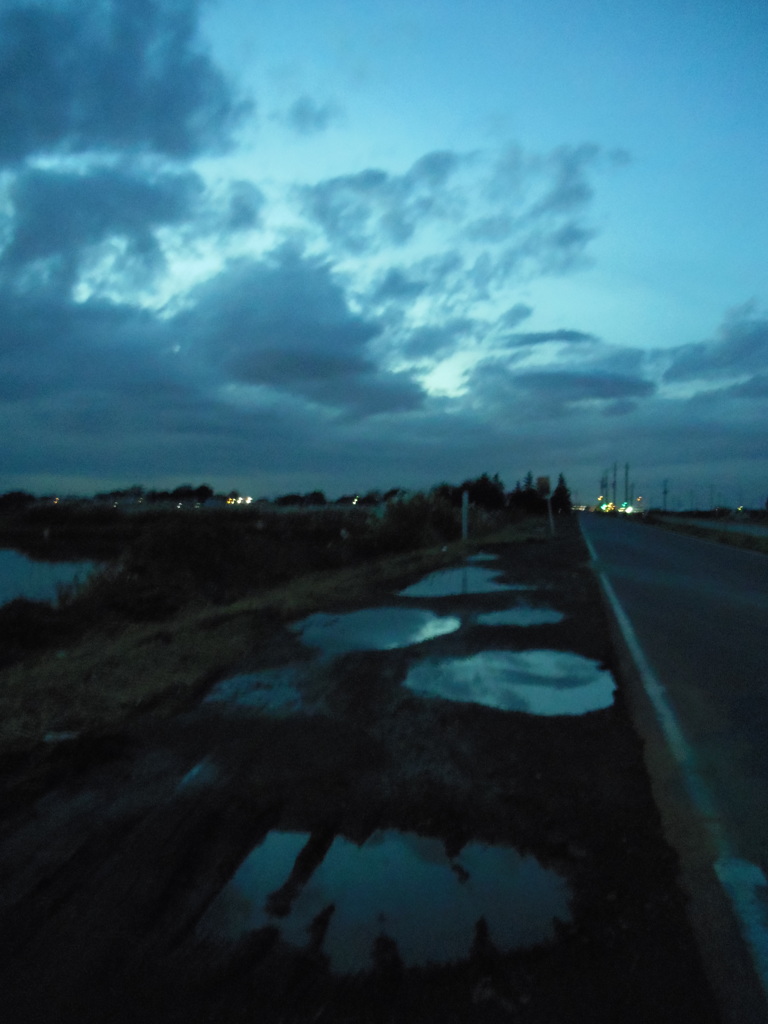 2016/11/26_水溜まりの夕暮れ（没カット）