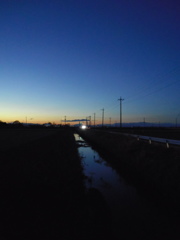 2016/12/24_用水路の夕暮れ