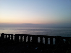 2016/08/13_夕暮れの忍路湾と古い橋