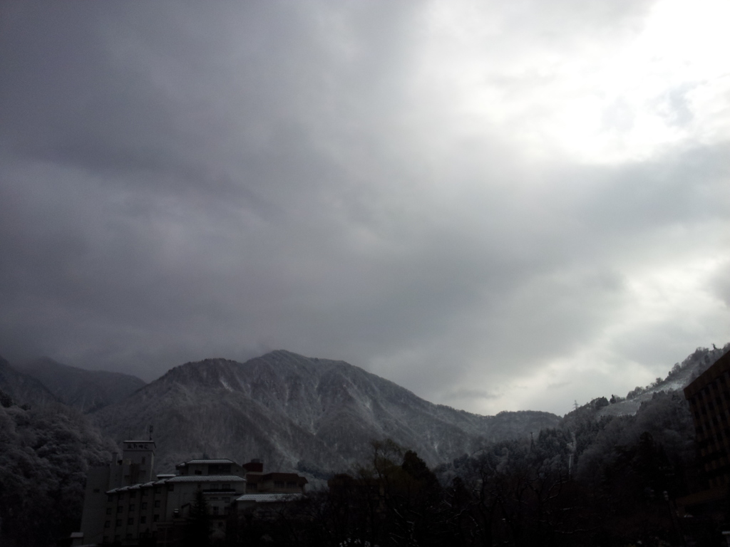 2016/12/10_宇奈月の曇天