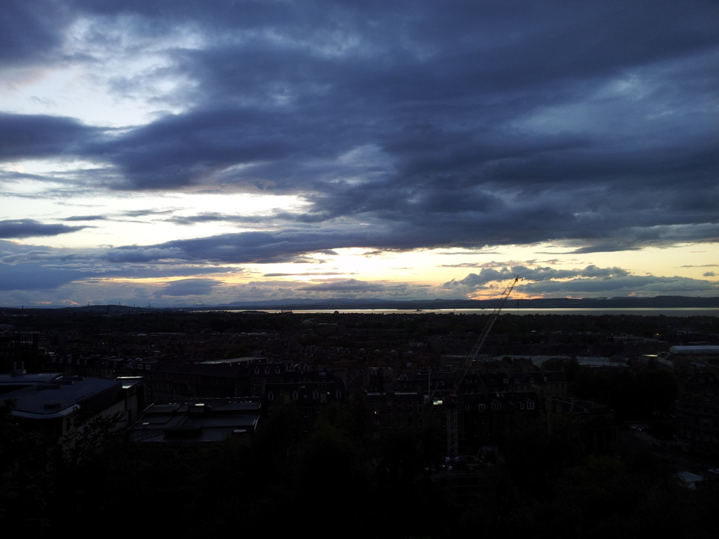 2016/05/21_カールトン・ヒルからフォース湾の夕暮れを望む