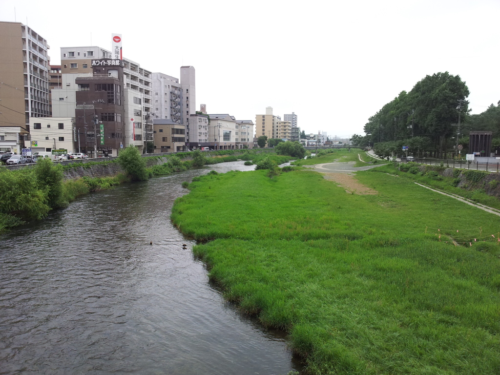 2018/07/15_中の橋から中津川下流を望む