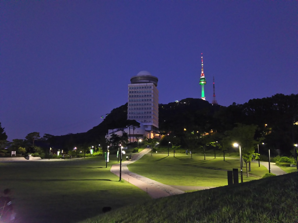 2017/06/17_夜の南山公園