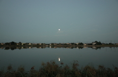 2015/09/27_伊佐沼の夕月