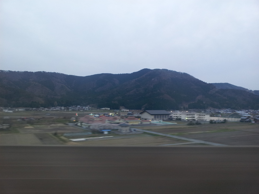 2019/04/13_サンダーバードからの車窓風景