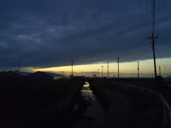 2017/02/18_用水路の夕暮れ