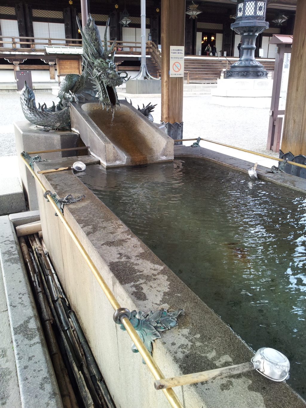 2019/04/12_東本願寺 手水舎