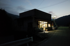 2014/10/11_夕暮れの栃本の商店
