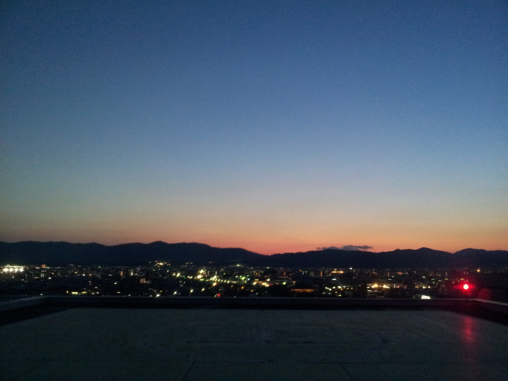 2019/04/12_京都駅の夕暮れ