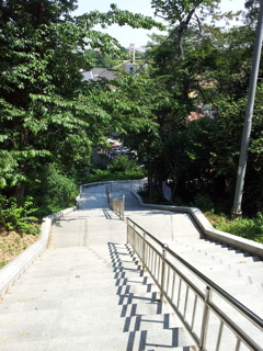 2017/06/18_月明公園から降りる階段