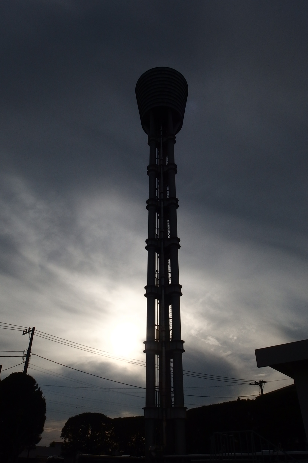 2015/05/03_夕暮れの給水塔