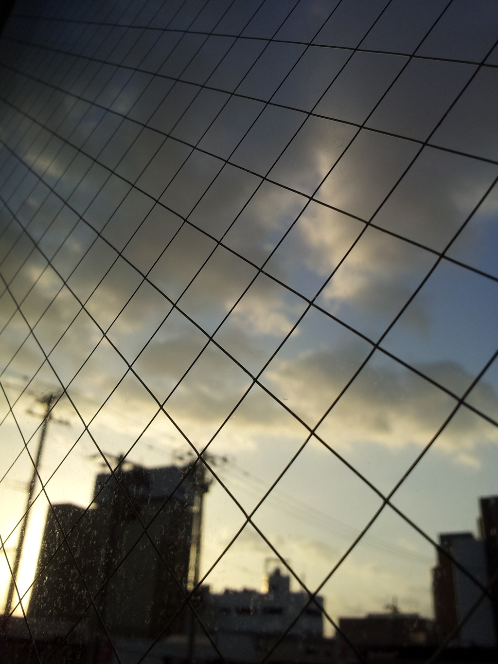 2016/11/13_宿から弘前の空を望む