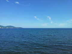 2016/08/14_函館本線 小樽〜札幌の車窓から石狩湾を望む