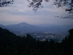 2015/09/21_蓑山近辺から武甲山と秩父市街を望む