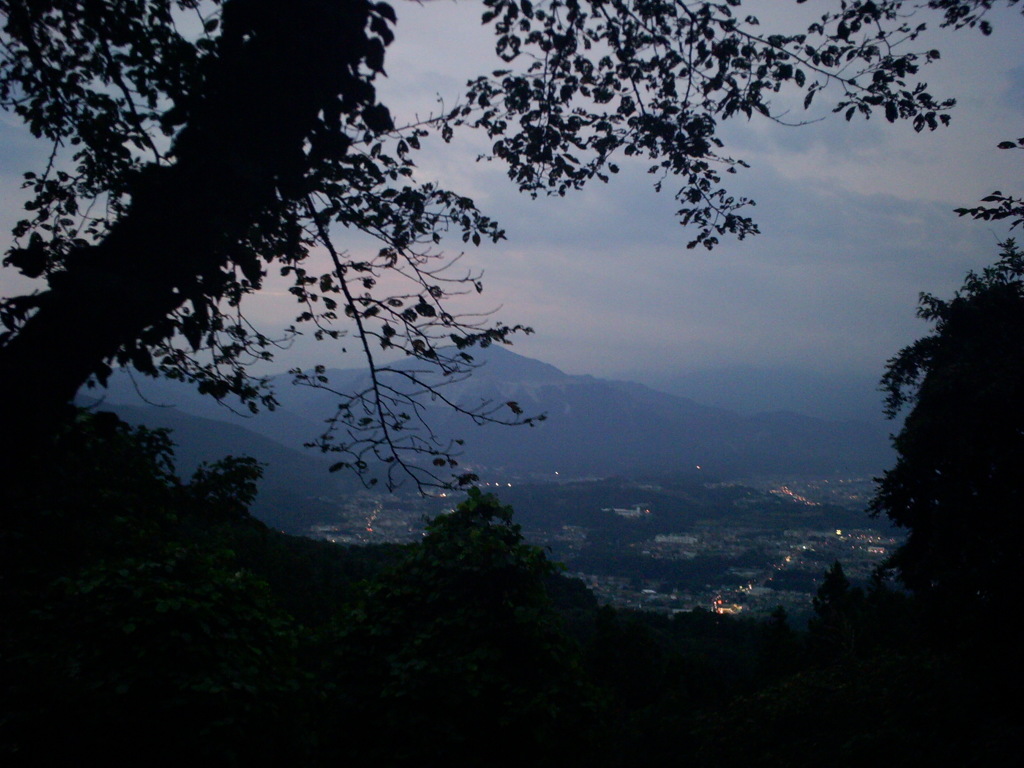 2015/09/21_蓑山近辺から武甲山と秩父市街を望む