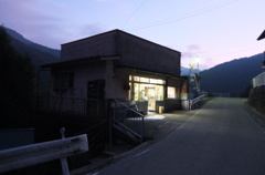 2014/10/11_夕暮れの栃本の商店