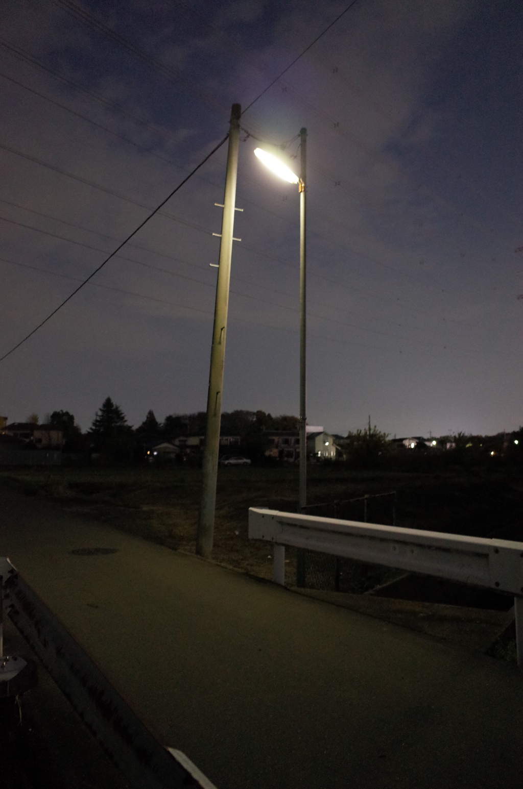 2014/11/30_夜の街灯