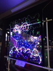 2016/11/21_夜、雨上がりの北上尾駅イルミネーション