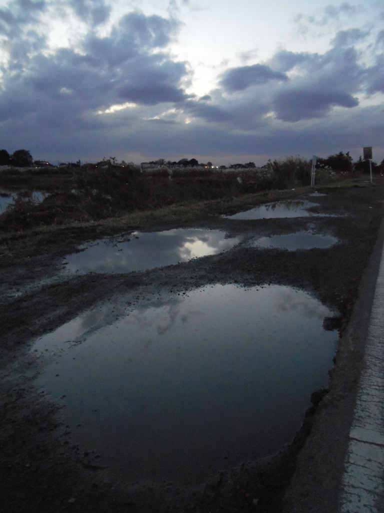 2016/11/26_水溜まりの夕暮れ