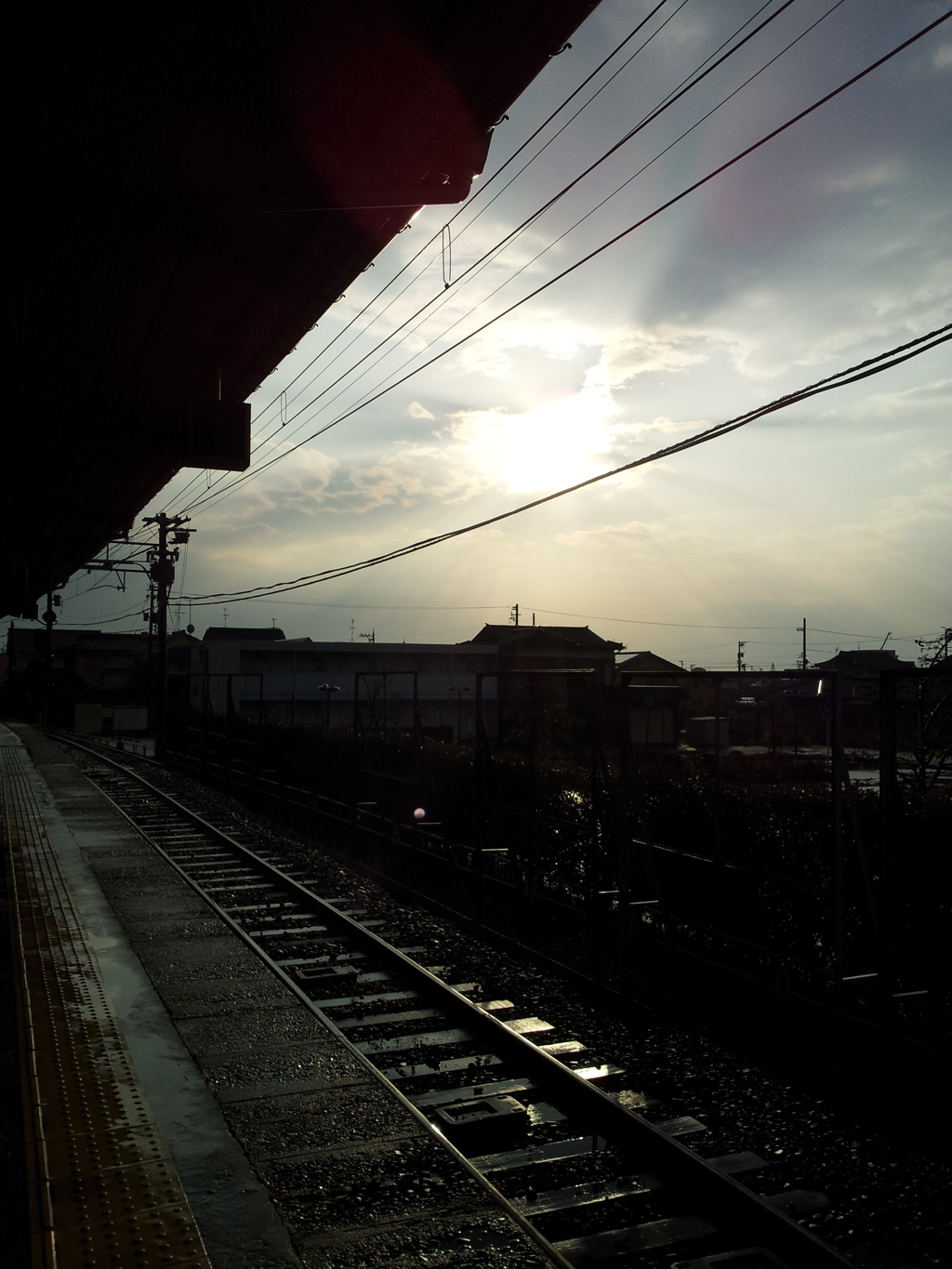 2016/12/09_新魚津駅の天使の梯子