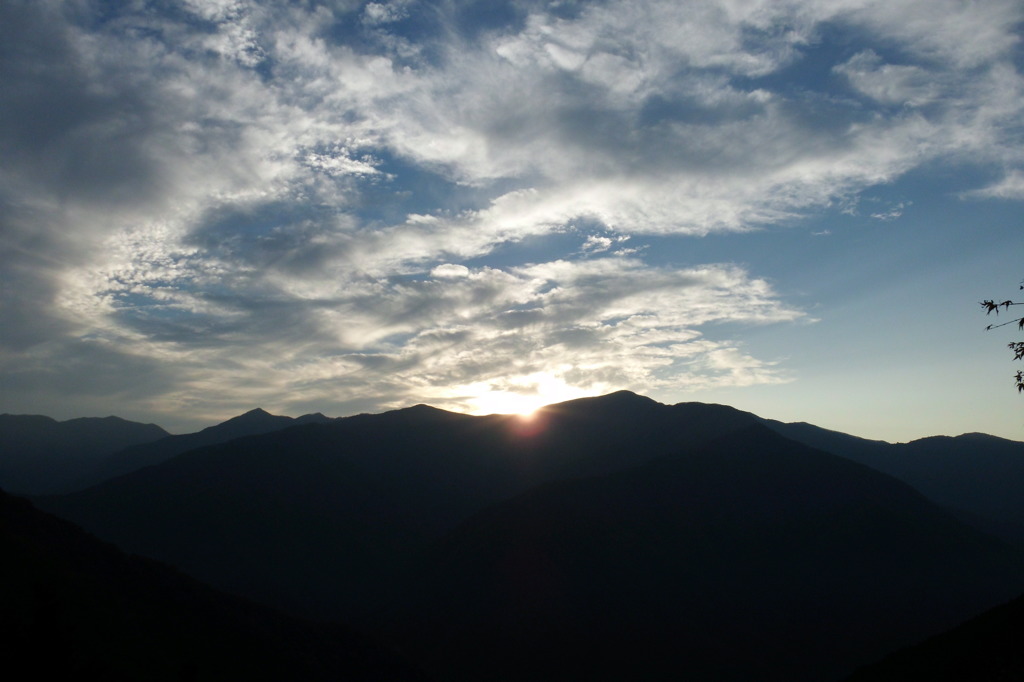 2014/10/11_奥秩父の夕暮れ（大血川林道からの眺め）