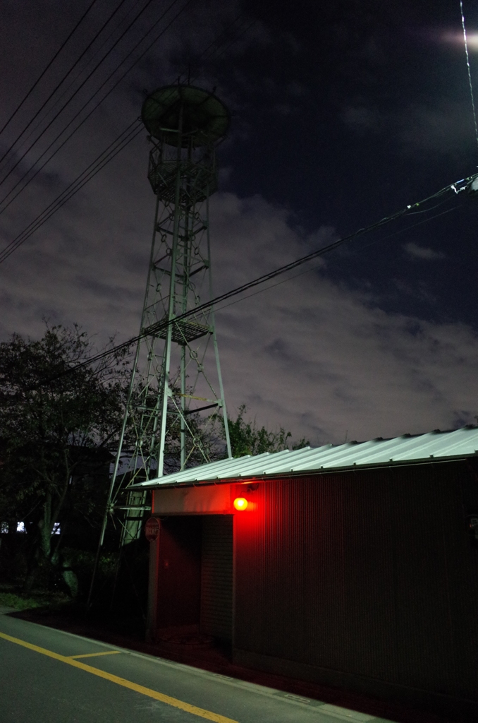 2014/11/03_夜の消防小屋と火の見櫓