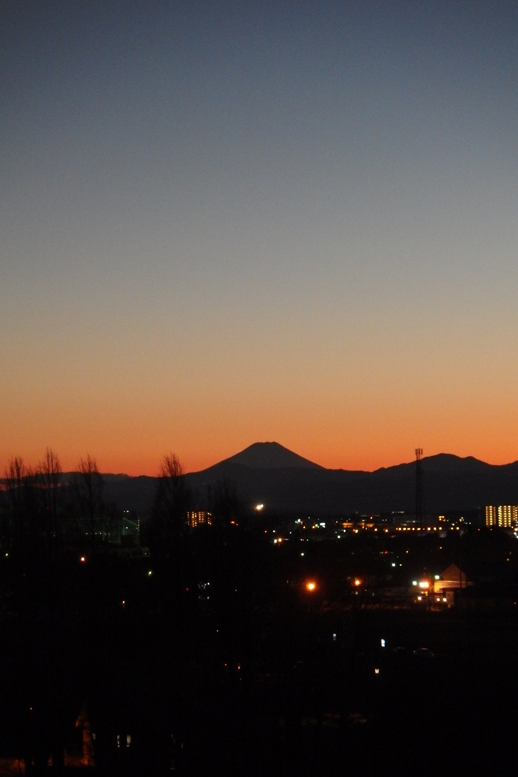 2016/12/30_丸墓山古墳からの夕暮れ富士