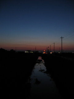 2017/04/15_用水路の夕暮れ