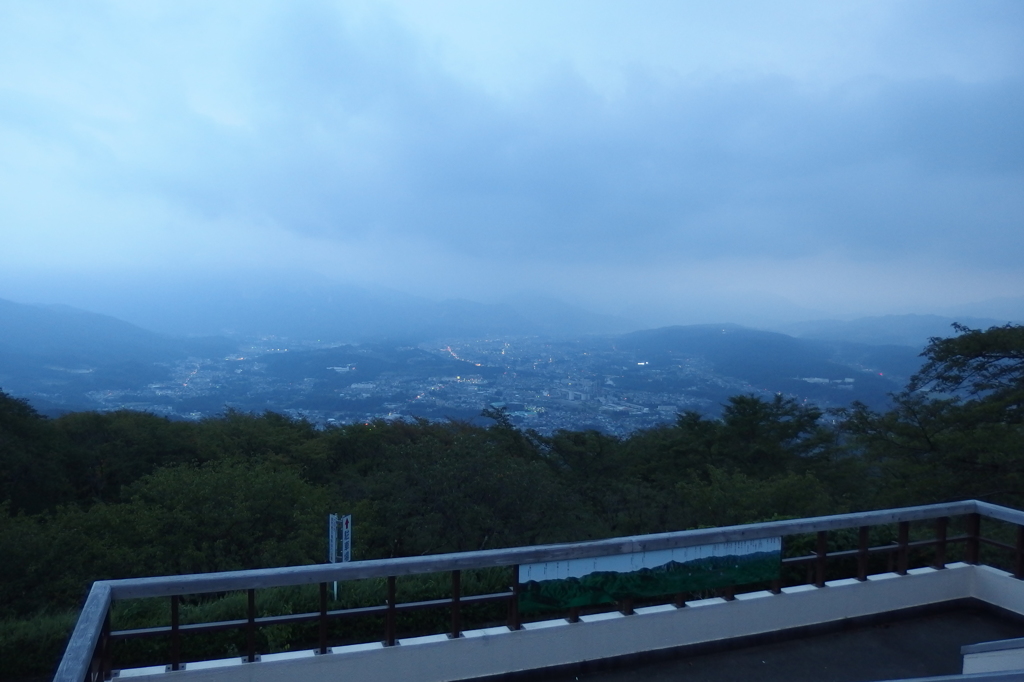2015/09/05_美の山公園から秩父市街を望む