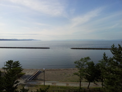 2018/09/13_十符ヶ浦海水浴場から夏泊半島と下北半島を望む
