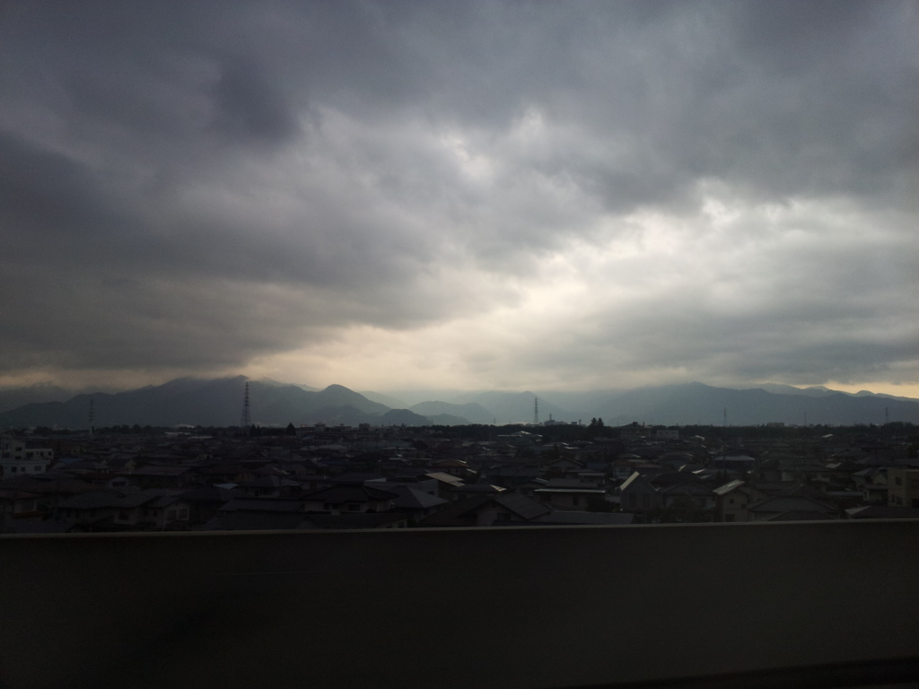 2017/08/11_北陸新幹線からの車窓風景