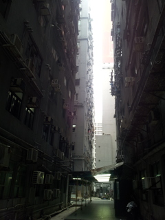 2017/03/12_重慶大厦の中屋上